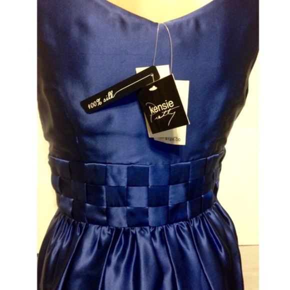 Beautiful Kensie dress. NWT! - Picture 2 of 3