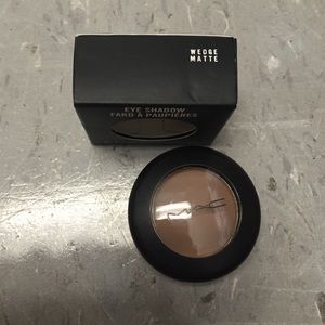 Mac Wedge eyeshadow
