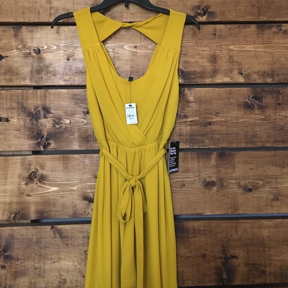 NWT high low yellow Express dress