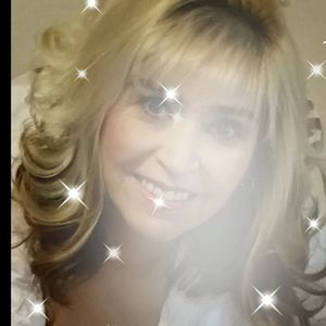 Meet your Posher, Christina armendarez