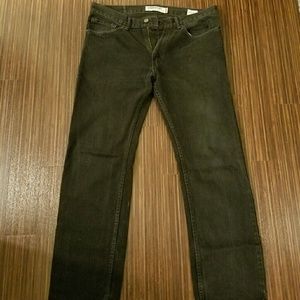 Mens Levi jeans. Trendy color.