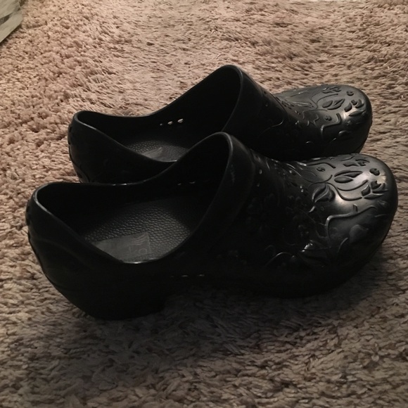Black Dansko clogs