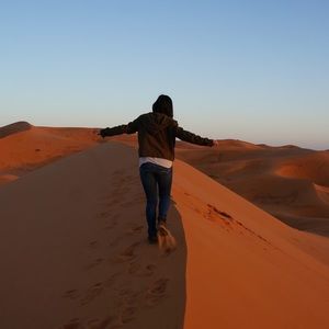 Meet your Posher, Joy