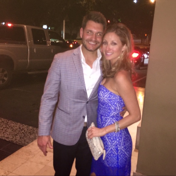 Meet your Posher, Amanda - Picture 3 of 4