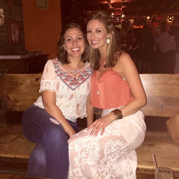 Meet your Posher, Amanda - Picture 4 of 4