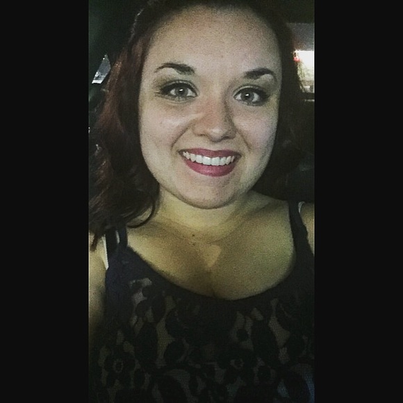 Meet your Posher, Ashlin