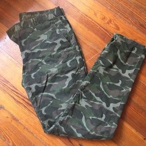 GAP camo pants