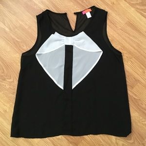 Black tank- NEVER worn