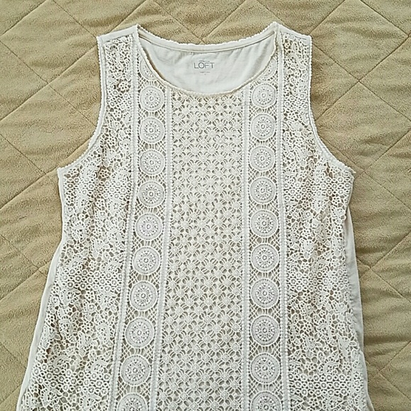 Last day! Loft sleeveless top