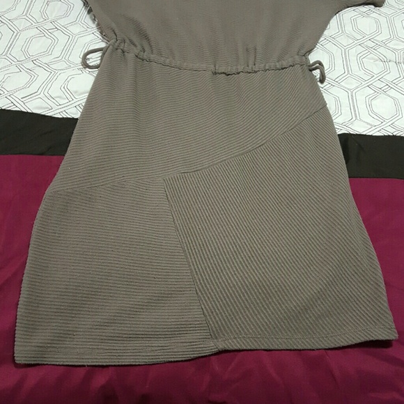 DONATED* Taupe Midi Dress - Picture 4 of 4