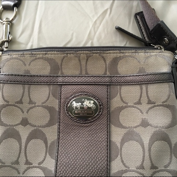 💜SALE💜 Coach gray cross body purse - Picture 2 of 4
