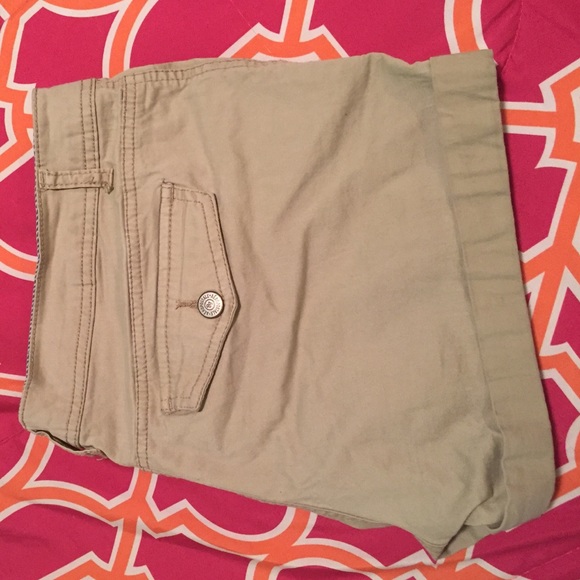 Aeropostale Midi Twill Shorts