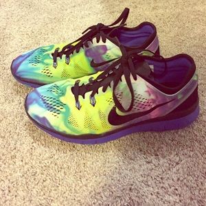 Nike Free 5.0 Size 7. Only worn 3-4 times.
