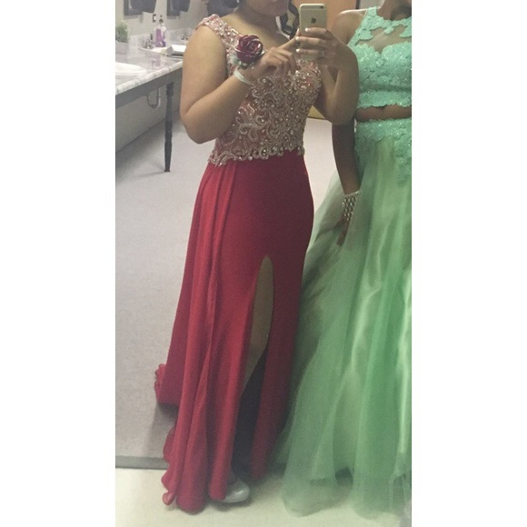 selling my prom dress!