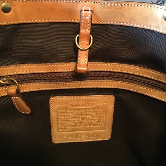 Authentic Coach Purse - Picture 2 of 3
