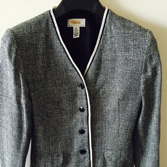 Black and white tweed blazer, size 2.
