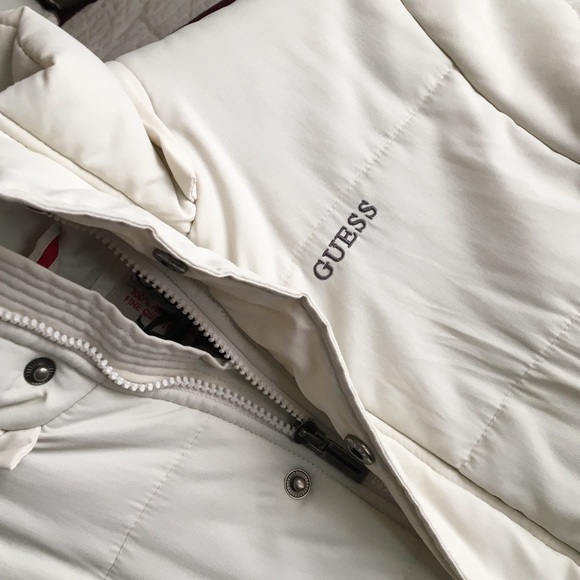 kids GUESS puffer coat - Picture 2 of 4