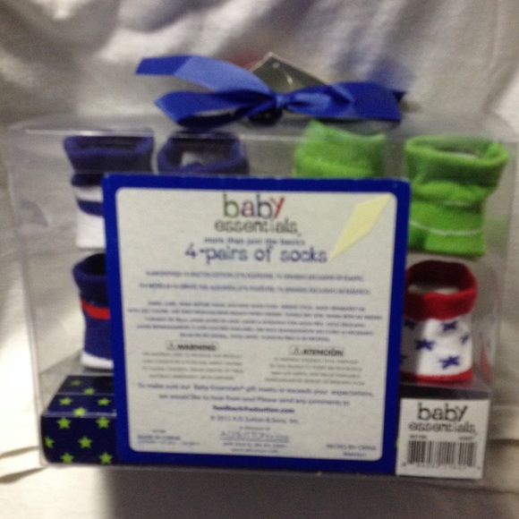 Baby essentials 4-pair bootie set - Picture 4 of 4