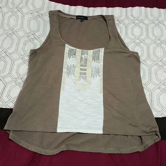 DONATED* Clearout🌞 Hi-Low Boho Tank - Picture 2 of 3
