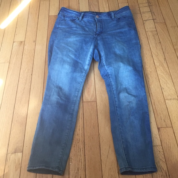 FLASH SALE Old Navy Rockstar Cropped Jeans Sz 8