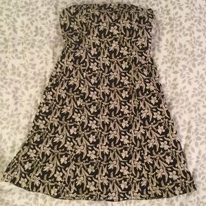 Gap size 6 black floral pattern strapless dress