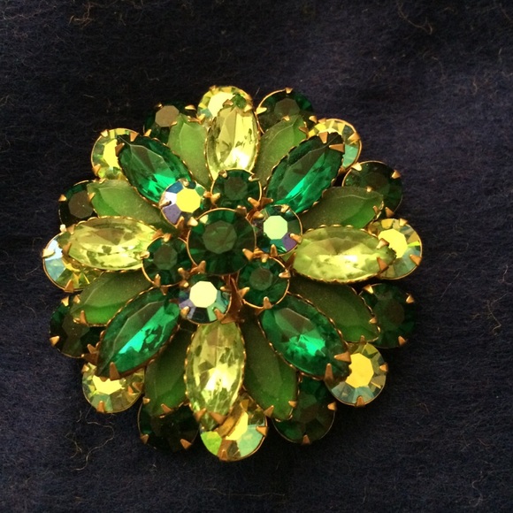 Vintage rhinestone brooch