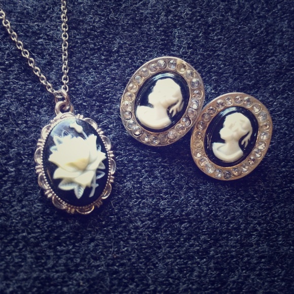 Cameo Earrings and Necklace Set