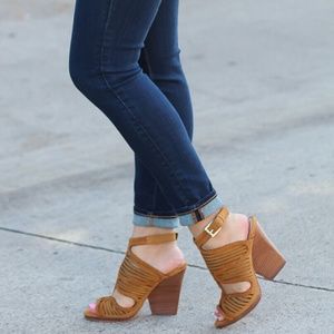 Vince Camuto sandal