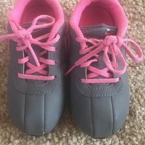 Toddler girls Nike sneakers