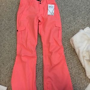 brand new snowboarding/ski pants!