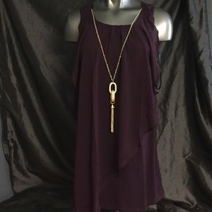 🎉Christmas 🎄sale 🎉plum color sleeveless dress