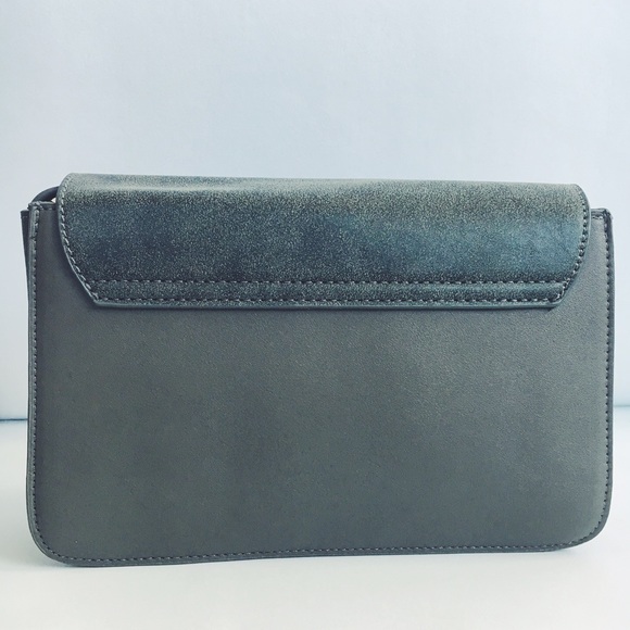 Gray O Ring Handbag - Picture 3 of 4