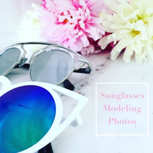 Accessories - { 1 } Sunglasses Modeling Photos
