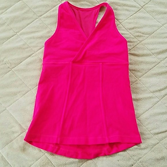 Lululemon tank