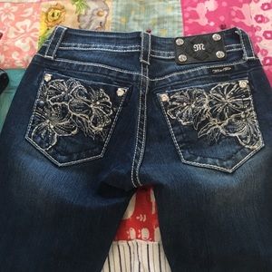 Miss Me jeans size 26 like new!
