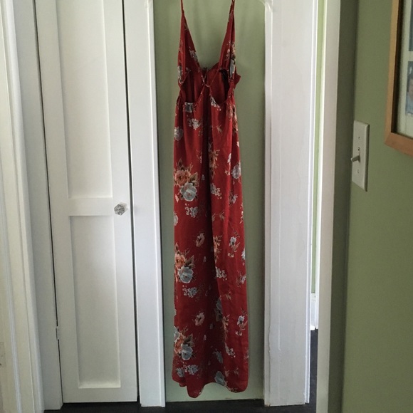 Beautiful floral maxi dress, NWNT