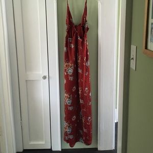 Beautiful floral maxi dress, NWNT
