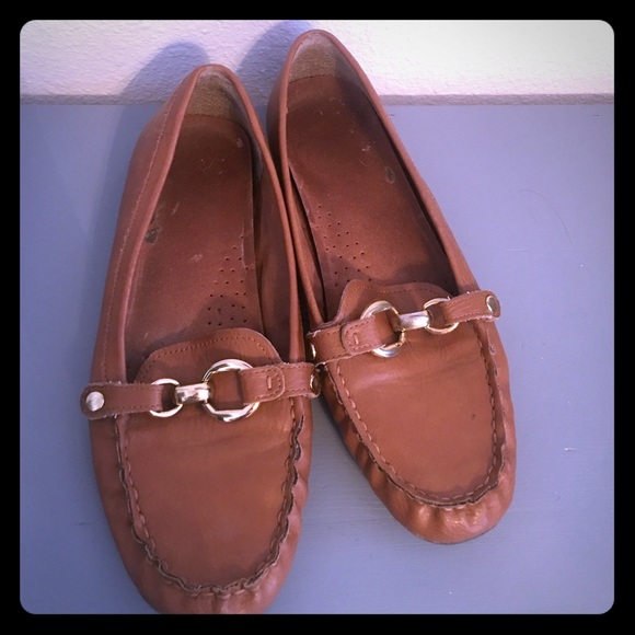 Women's loafers