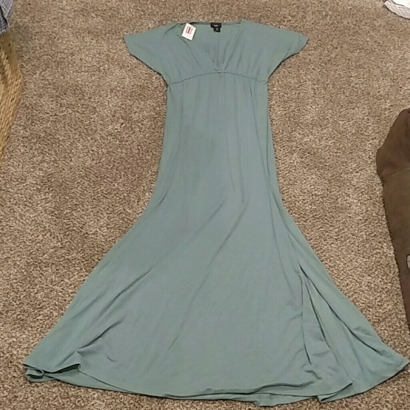 Mossimo Supply Co. Dresses & Skirts - Super soft aqua maxi dress with v front