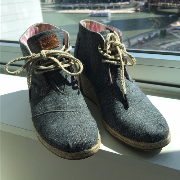 TOMS Shoes - Toms Chambray Wedge Booties