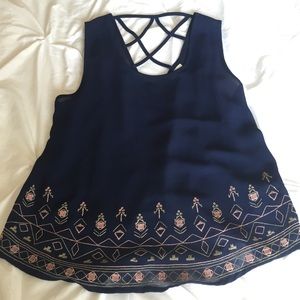 🌼Strappy Embroidered Shirt