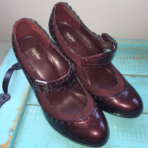 !!SOLD!! Never worn Mossimo patent Mary Janes