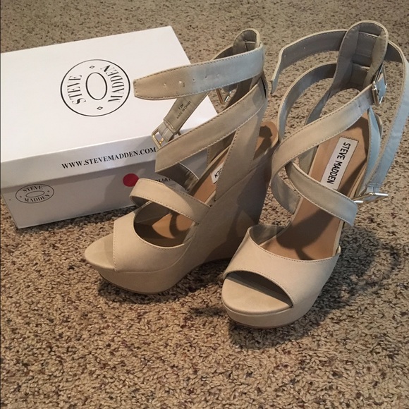 Steve Madden Wedges