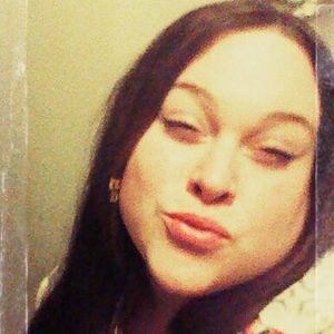 Meet your Posher, Kendra