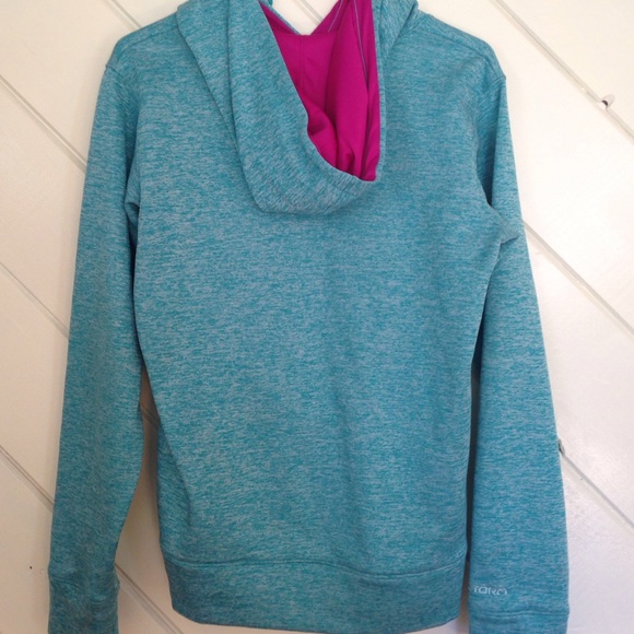 Size sm Under Armour sweatshirt - Picture 3 of 3