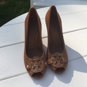Tory Burch peep-toe wedges!