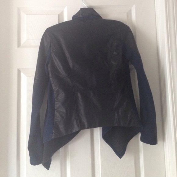 Private practice jacket in black and navy denim - Picture 3 of 3