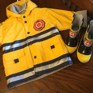 Toddler Boys Rain coat and boots