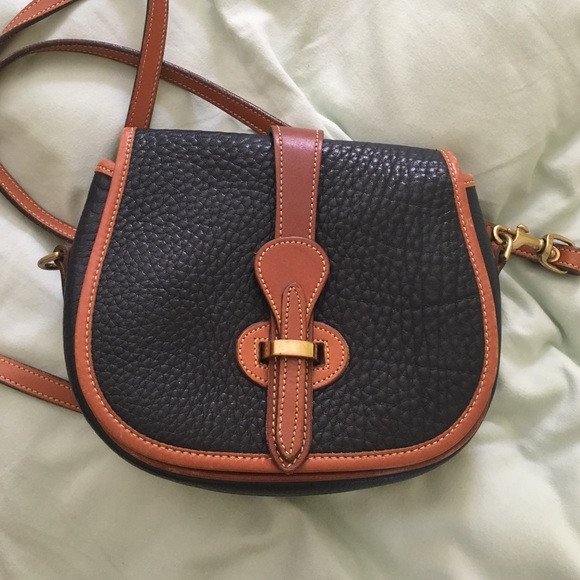 Navy Dooney & Bourke crossbody bag