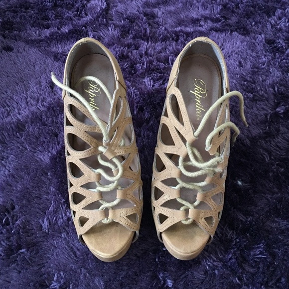 Tan Heels